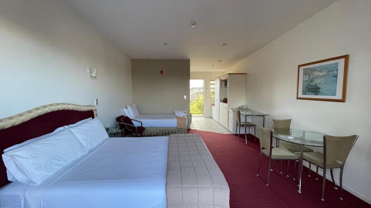 Chantillys Motor Lodge Taupo Exterior foto
