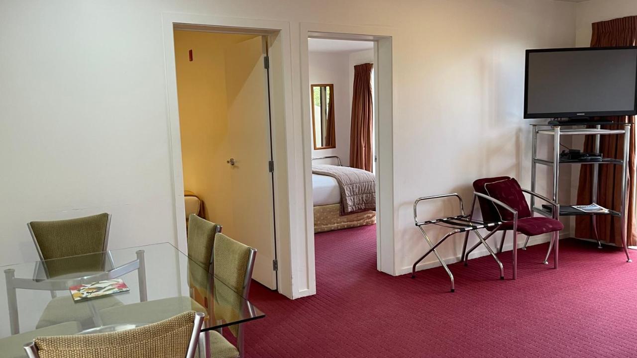 Chantillys Motor Lodge Taupo Exterior foto