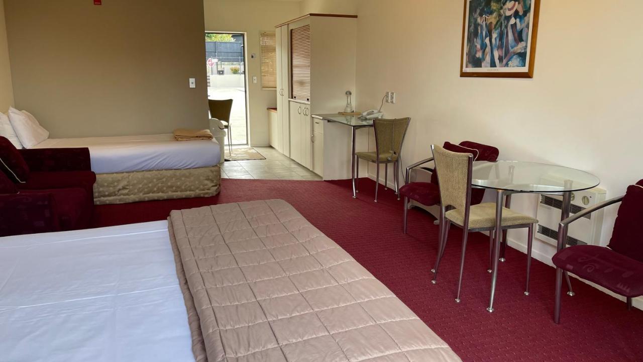 Chantillys Motor Lodge Taupo Exterior foto
