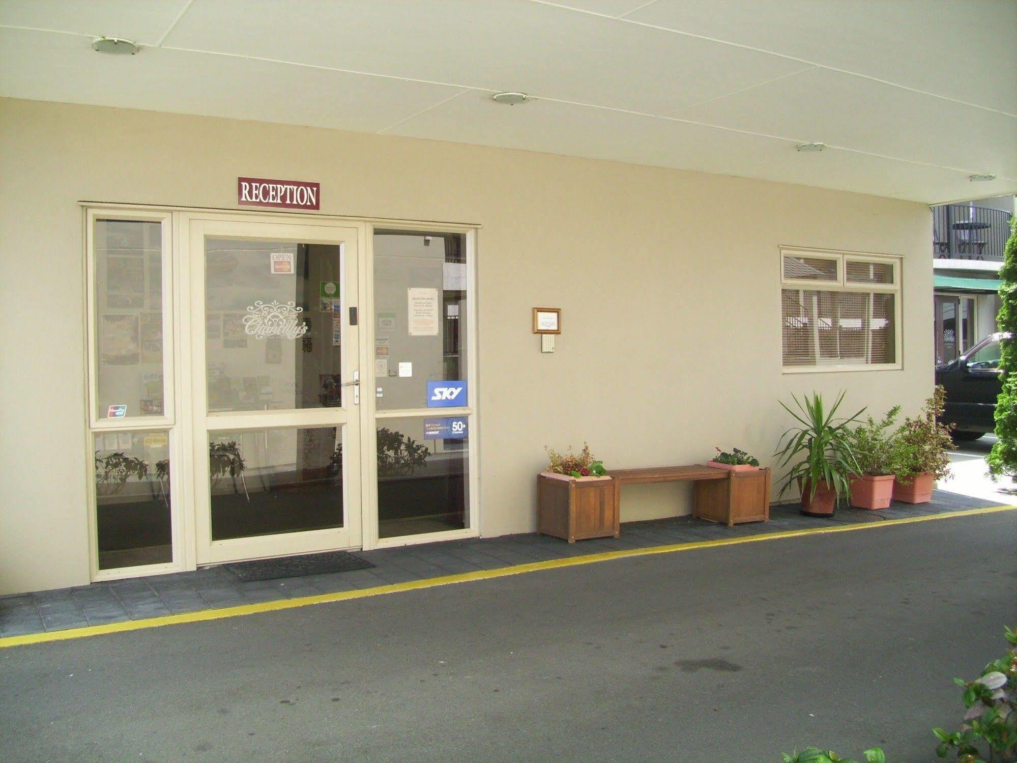 Chantillys Motor Lodge Taupo Exterior foto